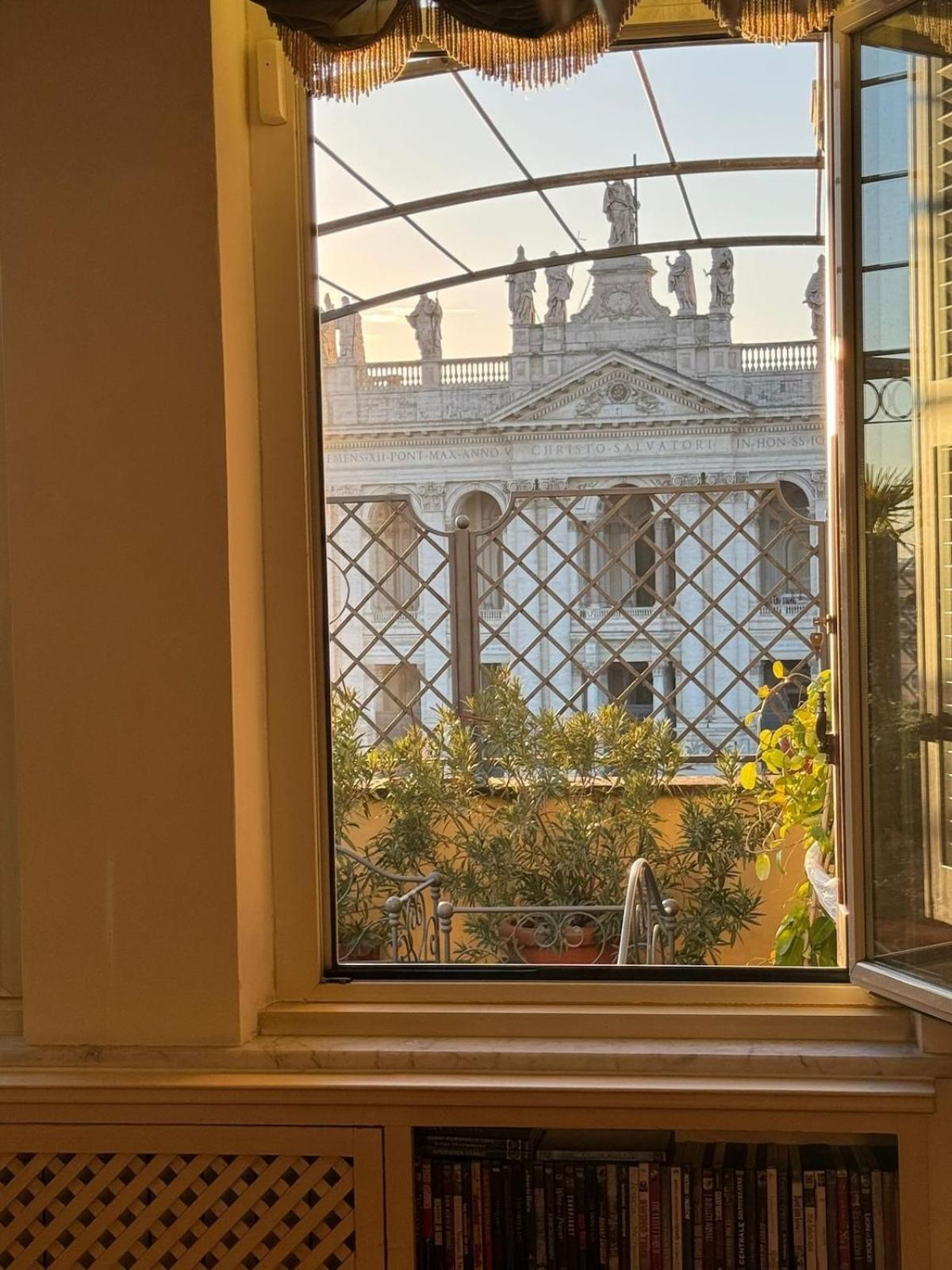 Apartment Terrace Of The Aureli Rome